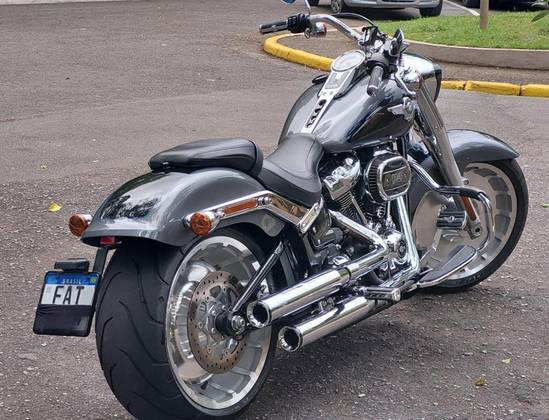HARLEY-DAVIDSON SOFTAIL FAT BOY 114 HARLEY-DAVIDSON SOFTAIL FAT BOY 114